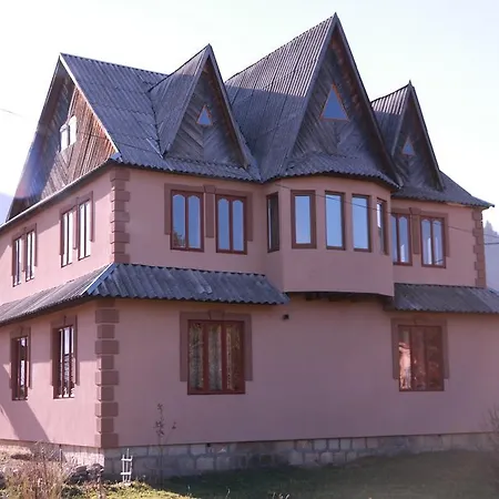 Guest house магія гір *